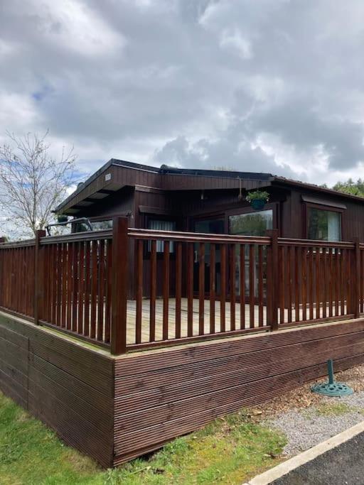 Cwtch Cymru Lodge 7F Caer Beris Holiday Lodge Park ビルス・ウェールズ エクステリア 写真